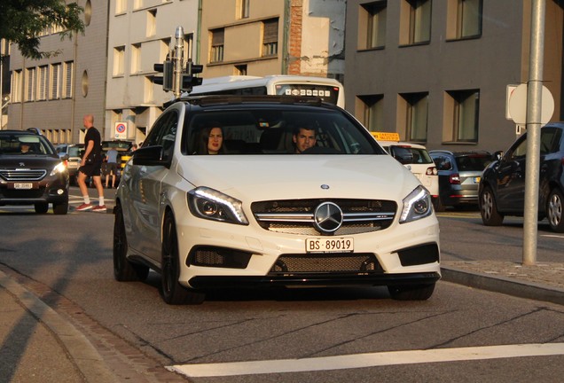 Mercedes-Benz A 45 AMG