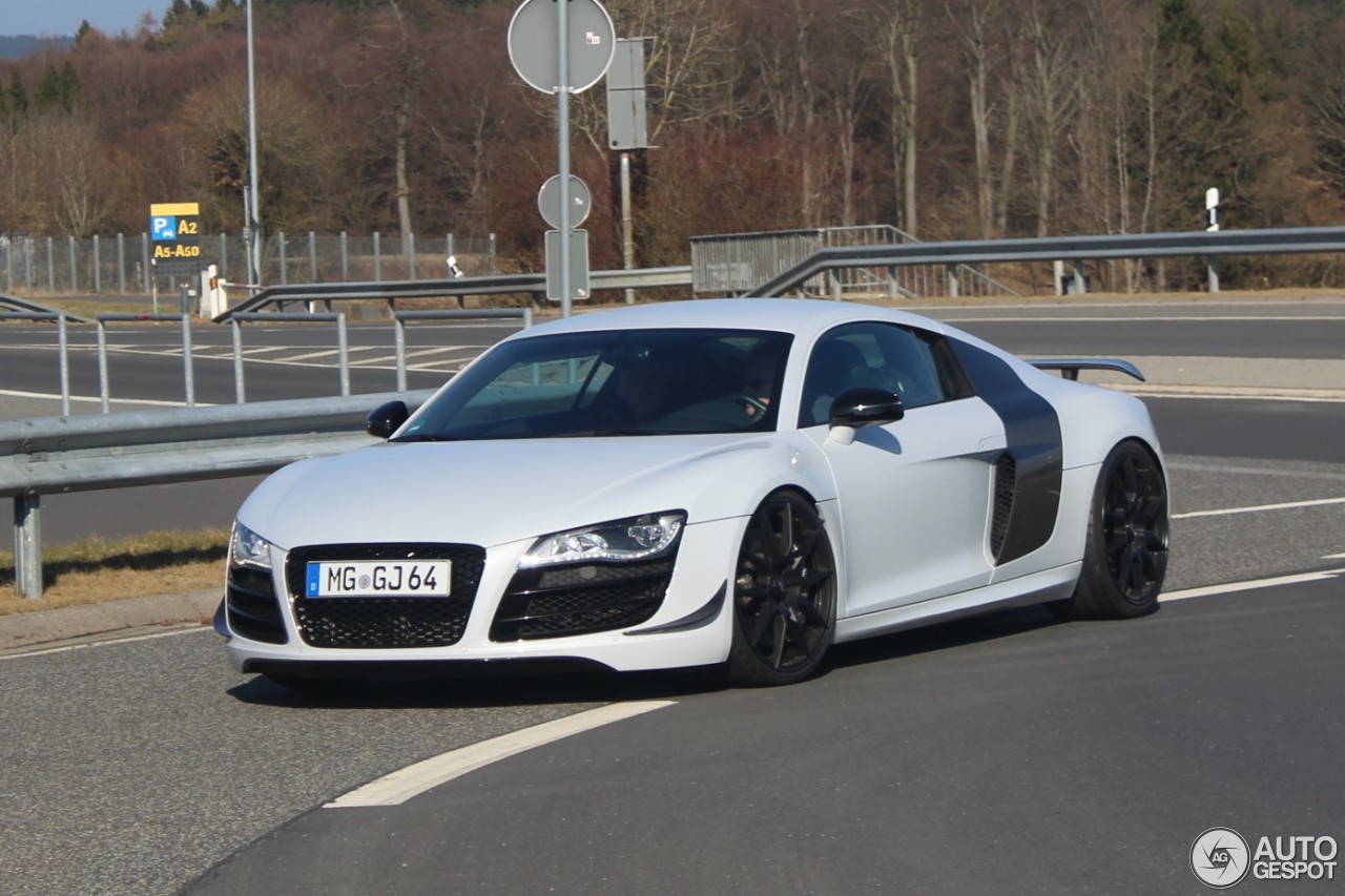 Audi R8 V10