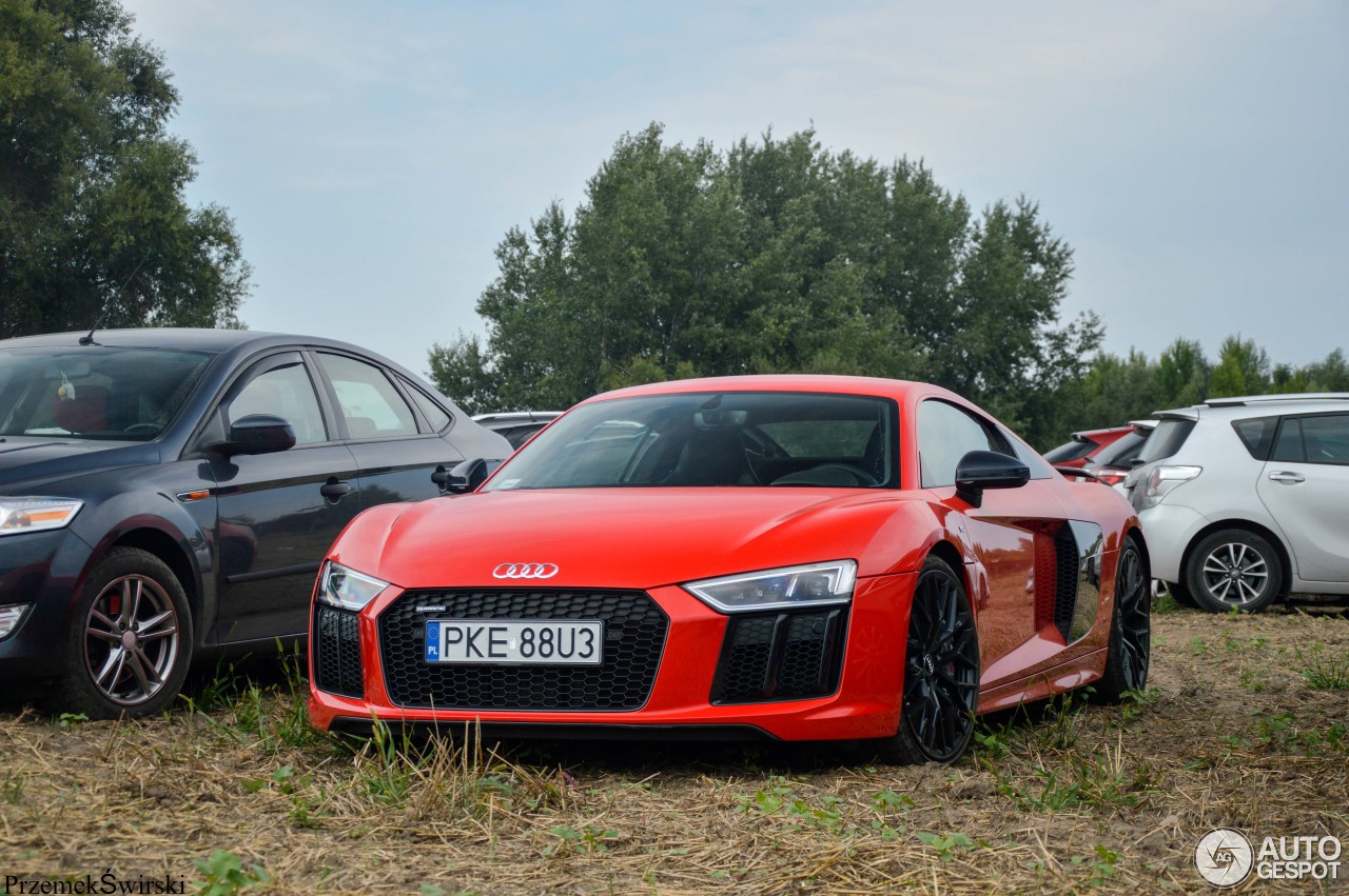 Audi R8 V10 Plus 2015