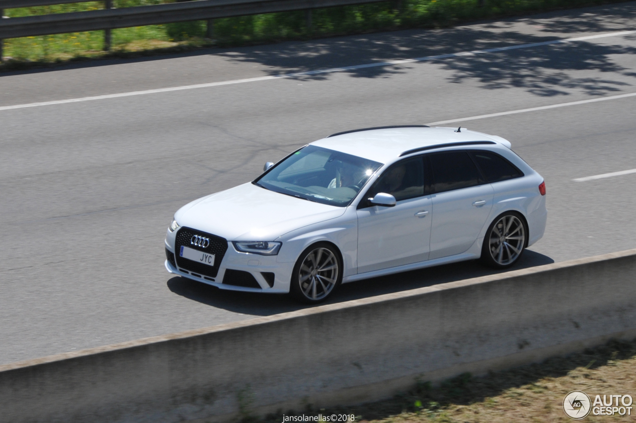 Audi RS4 Avant B8