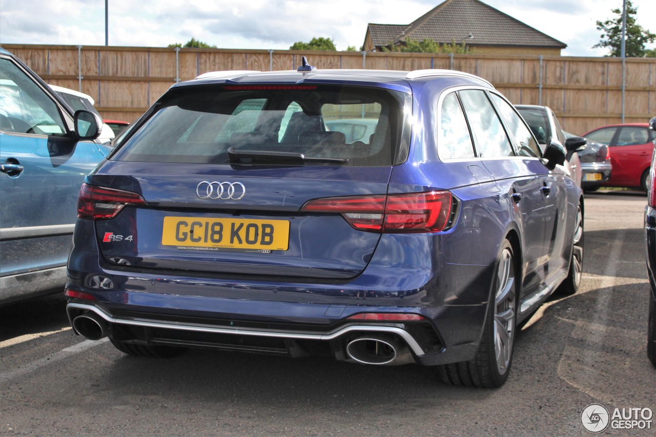 Audi RS4 Avant B9