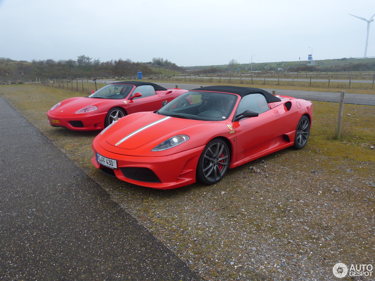 Ferrari Scuderia Spider 16M