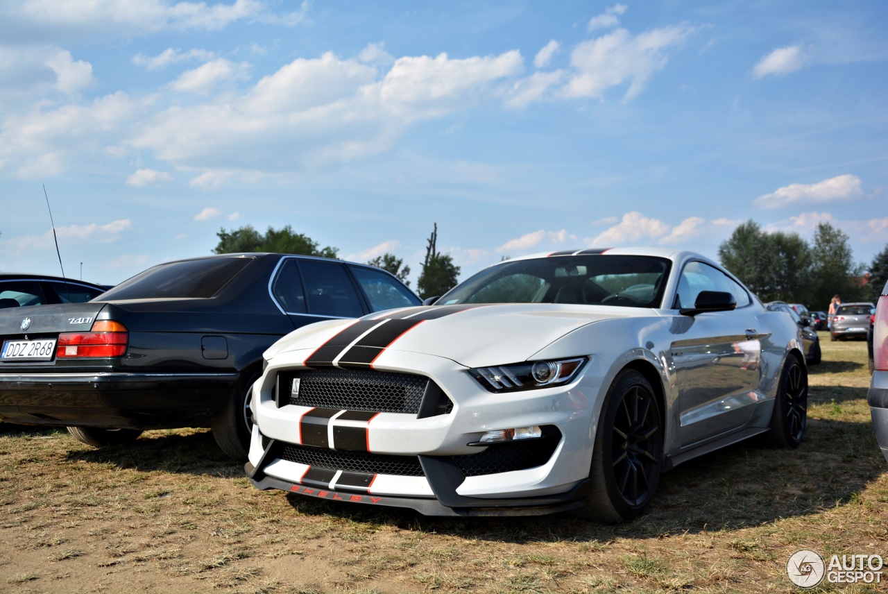 Ford Mustang Shelby GT350 2015