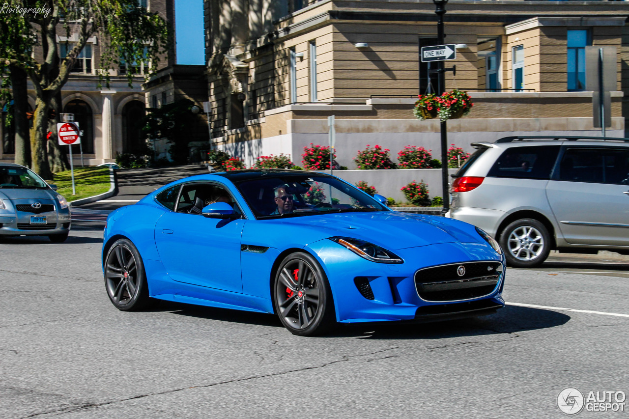 Jaguar F-TYPE S AWD Coupé British Design Edition