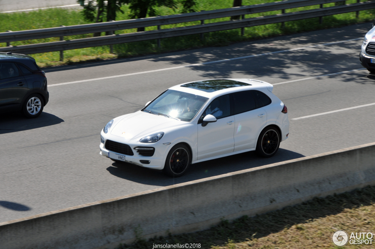 Porsche 958 Cayenne GTS