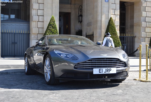 Aston Martin DB11