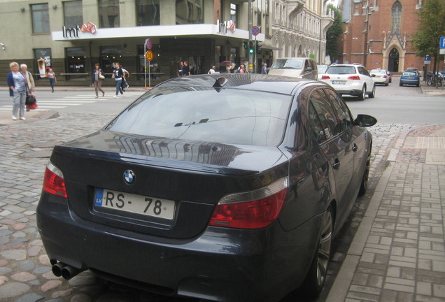 BMW M5 E60 2005