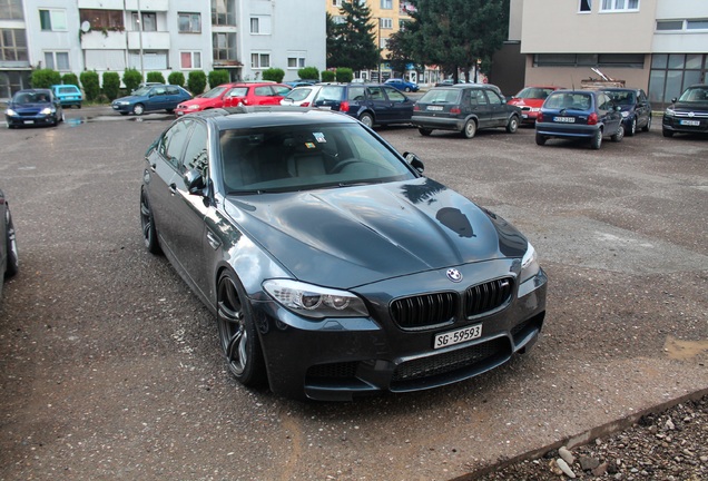 BMW M5 F10 2011