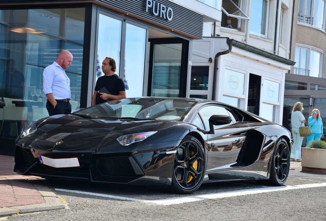 Lamborghini Aventador LP700-4