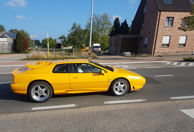 Lotus Esprit SE