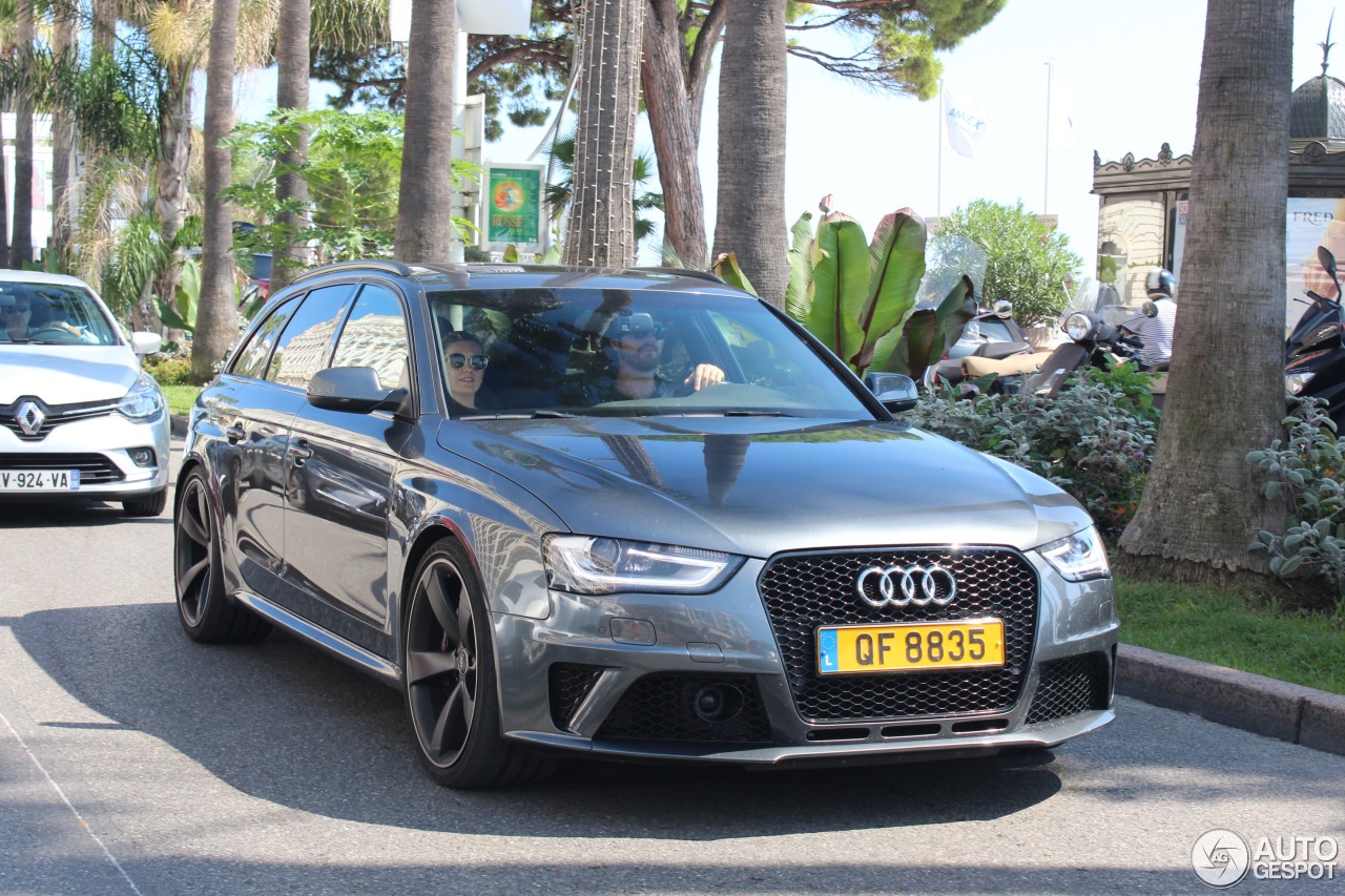 Audi RS4 Avant B8