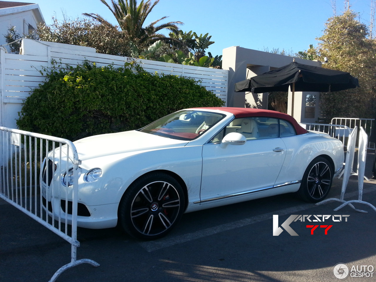 Bentley Continental GTC V8