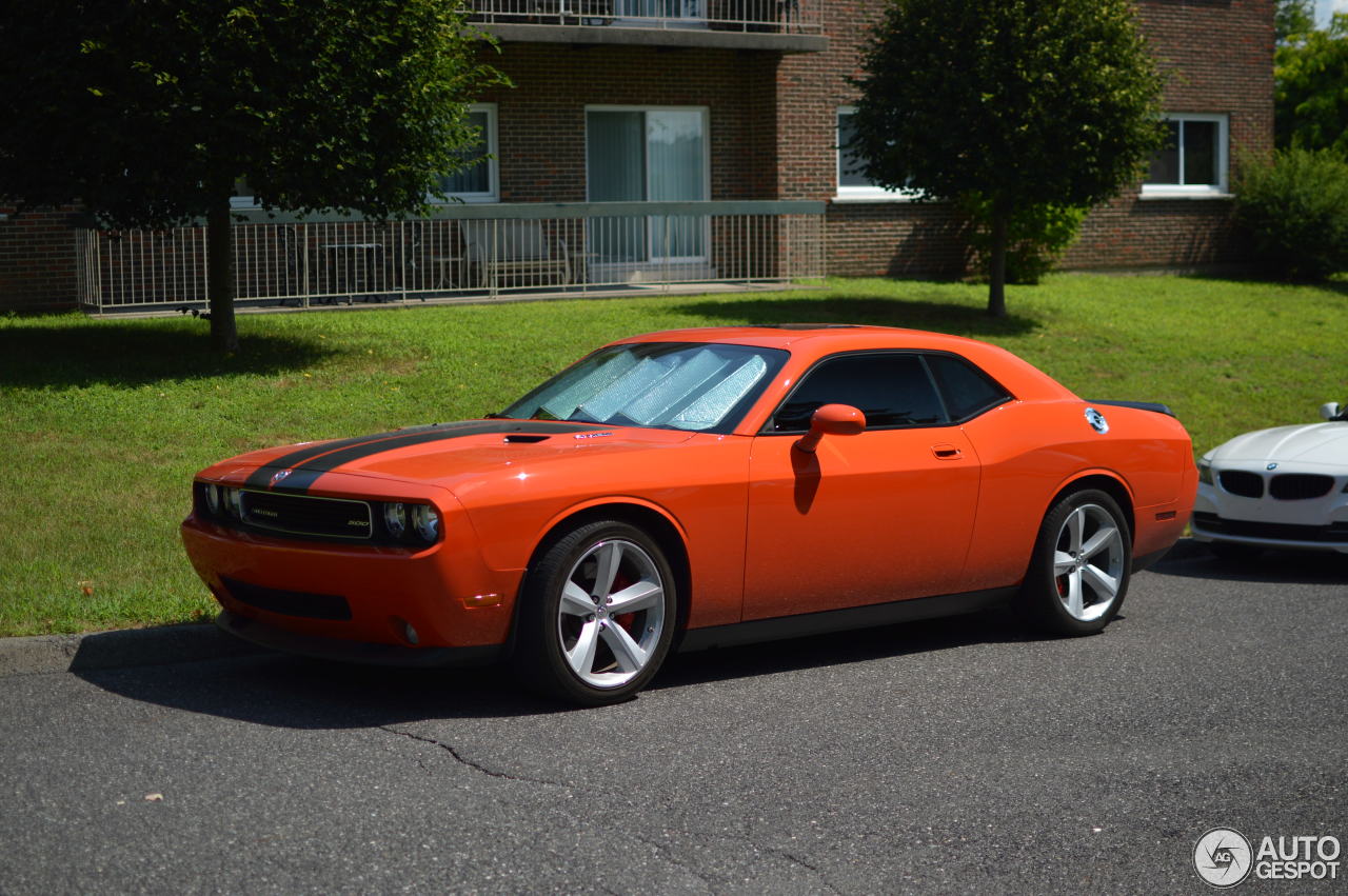 Dodge Challenger SRT-8 500