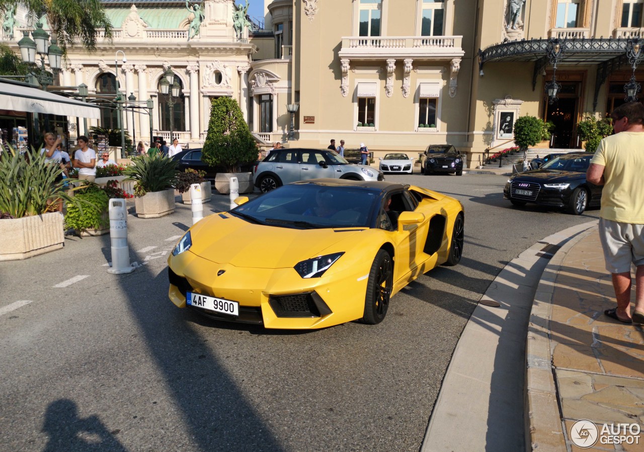 Lamborghini Aventador LP700-4 Roadster