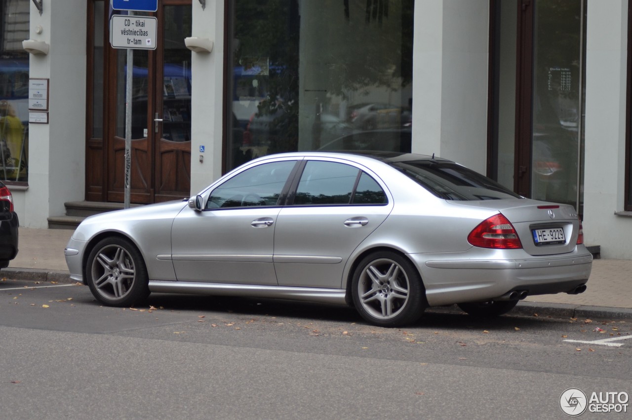 Mercedes-Benz E 55 AMG