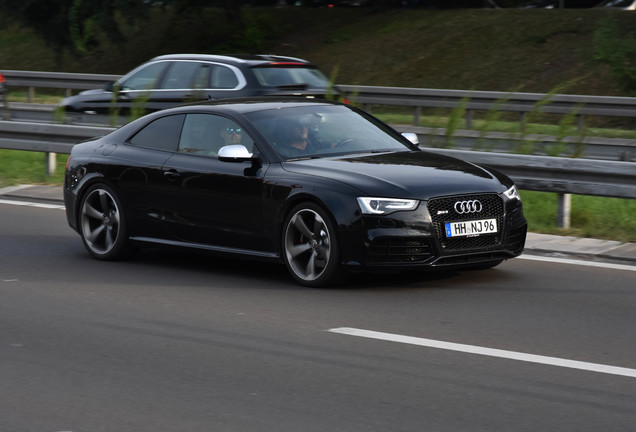 Audi RS5 B8 2012