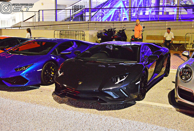 Lamborghini Aventador S LP740-4