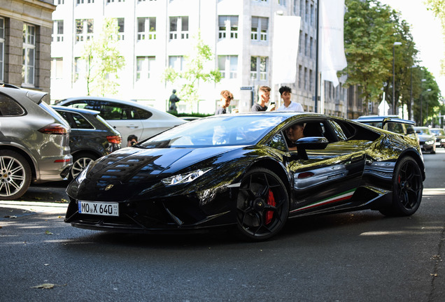 Lamborghini Huracán LP640-4 Performante