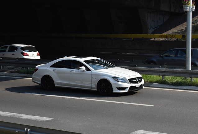 Mercedes-Benz CLS 63 AMG C218