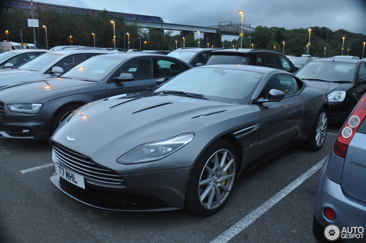 Aston Martin DB11