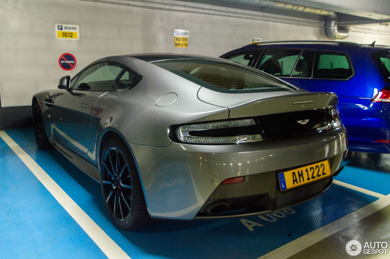 Aston Martin V12 Vantage S