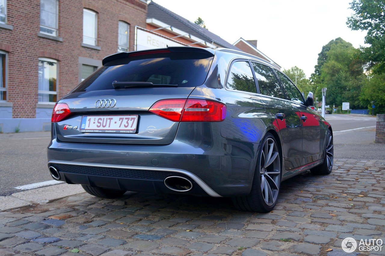 Audi RS4 Avant B8