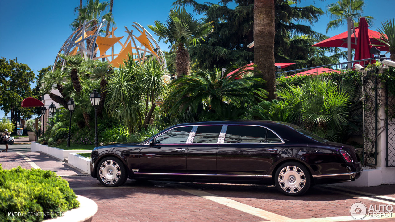 Bentley Mulsanne Grand Limousine