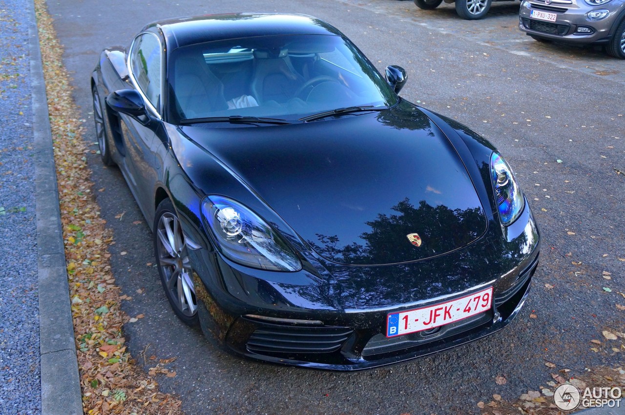 Porsche 718 Cayman S