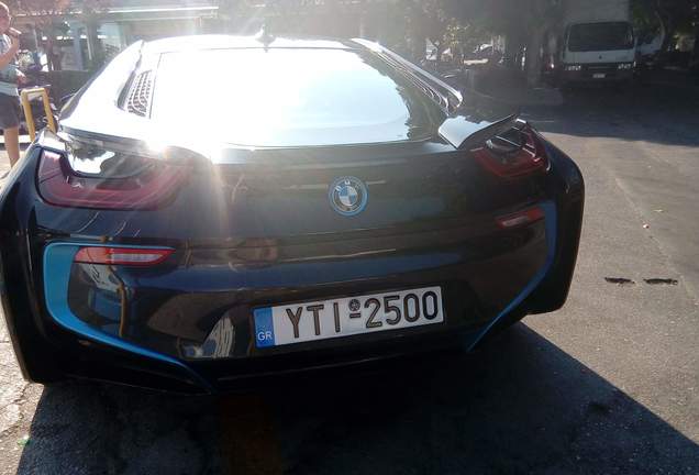 BMW i8