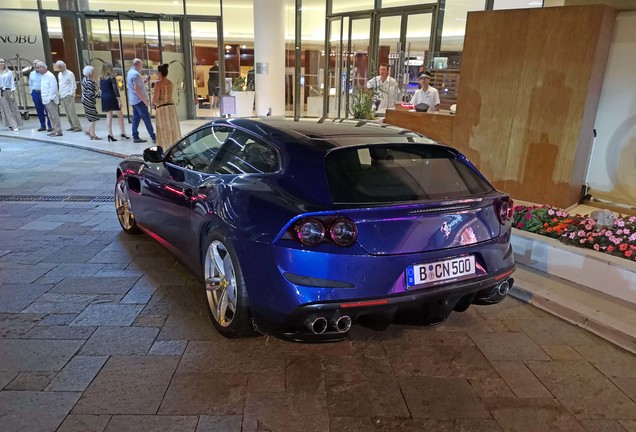 Ferrari GTC4Lusso