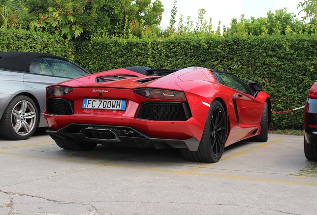 Lamborghini Aventador LP700-4 Roadster