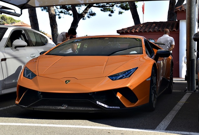 Lamborghini Huracán LP640-4 Performante