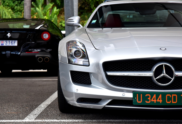 Mercedes-Benz SLS AMG