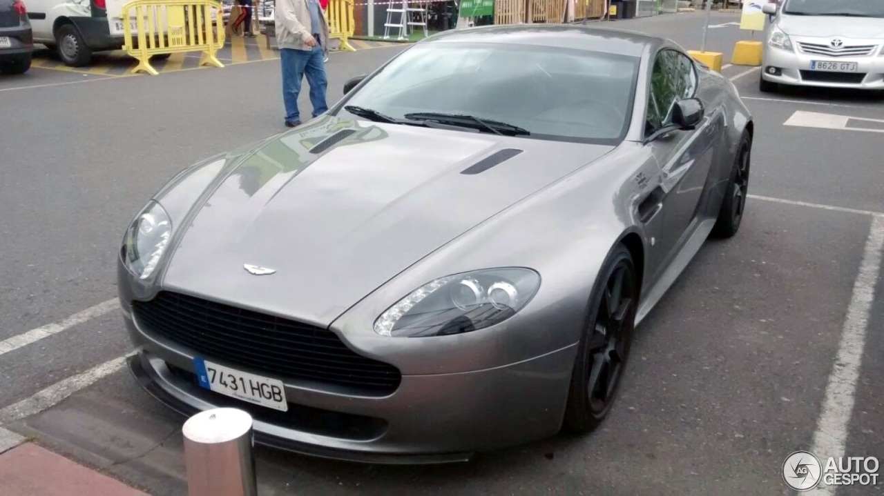 Aston Martin V8 Vantage