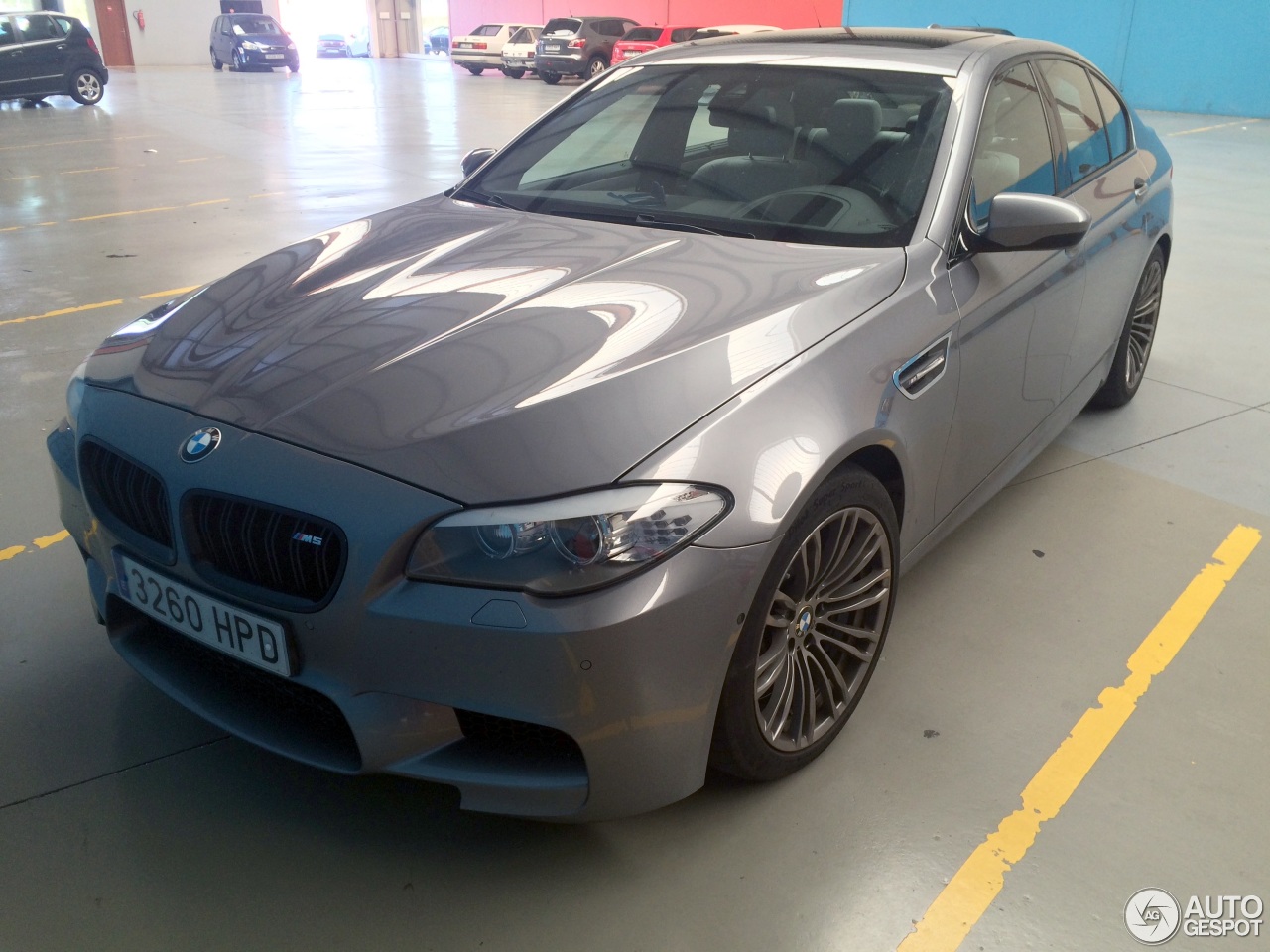 BMW M5 F10 2011