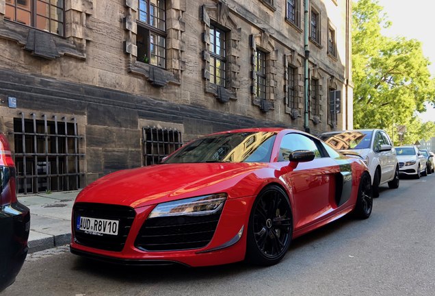 Audi R8 V10 Plus 2013