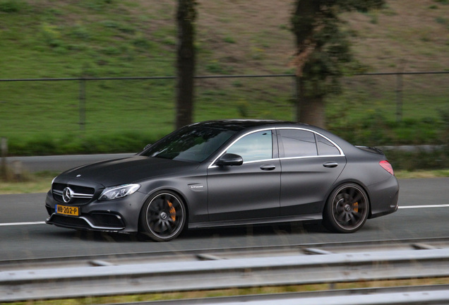 Mercedes-AMG C 63 S W205