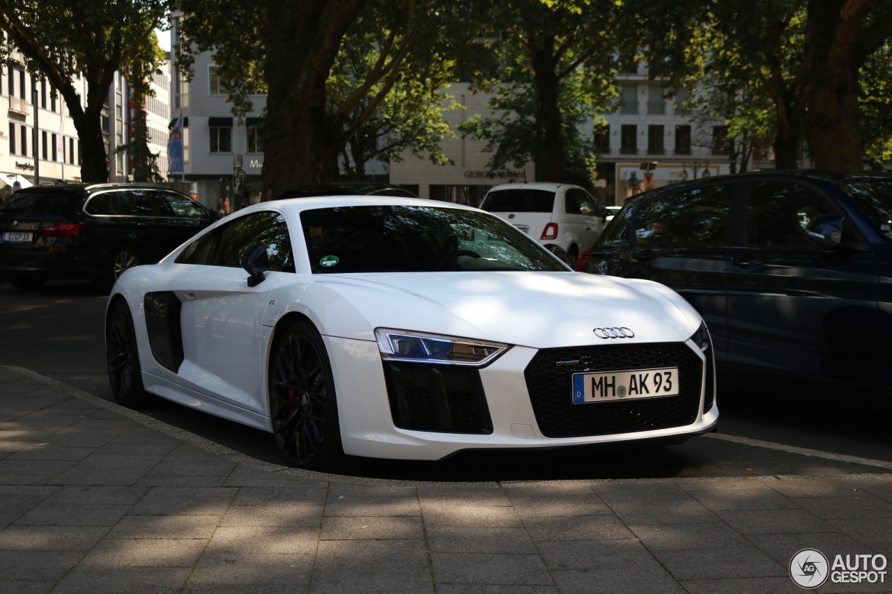 Audi R8 V10 2015