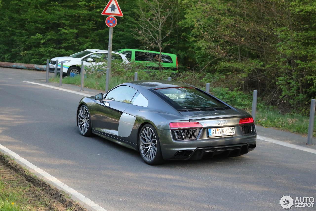 Audi R8 V10 2015