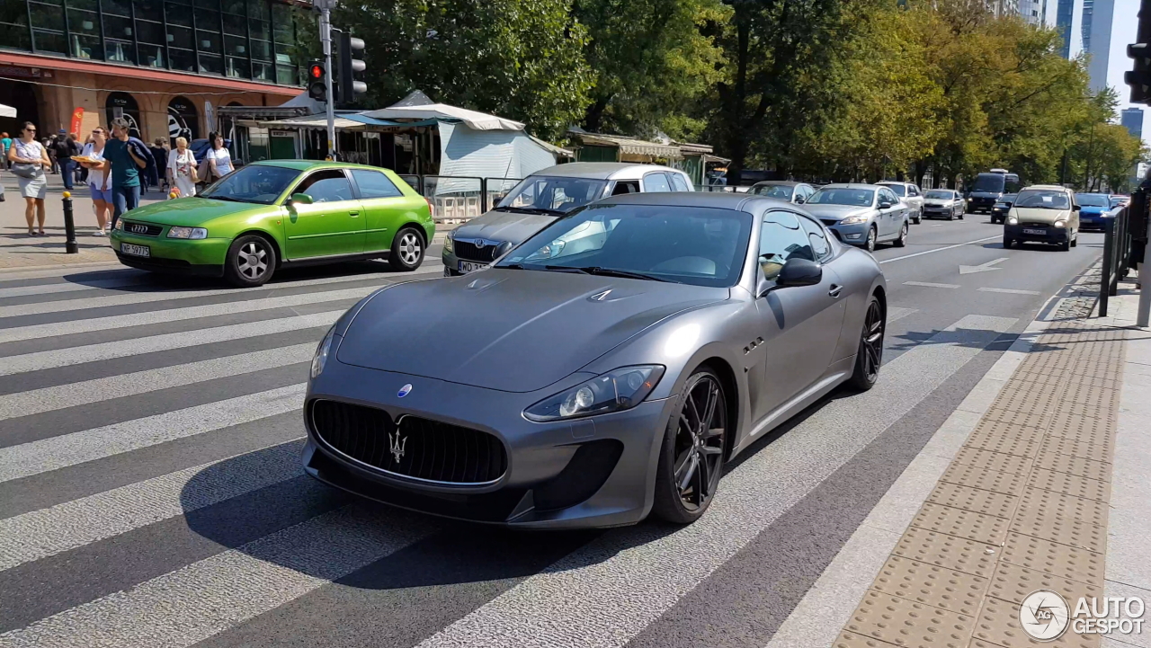 Miniature Maserati GranTurismo MC Stradale 1/43 – Leo Models – Métal – Cadeau Kawaii