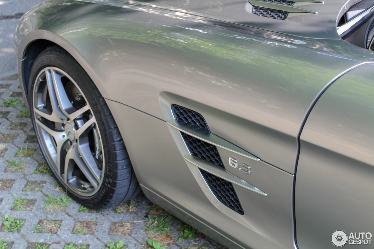 Mercedes-Benz SLS AMG