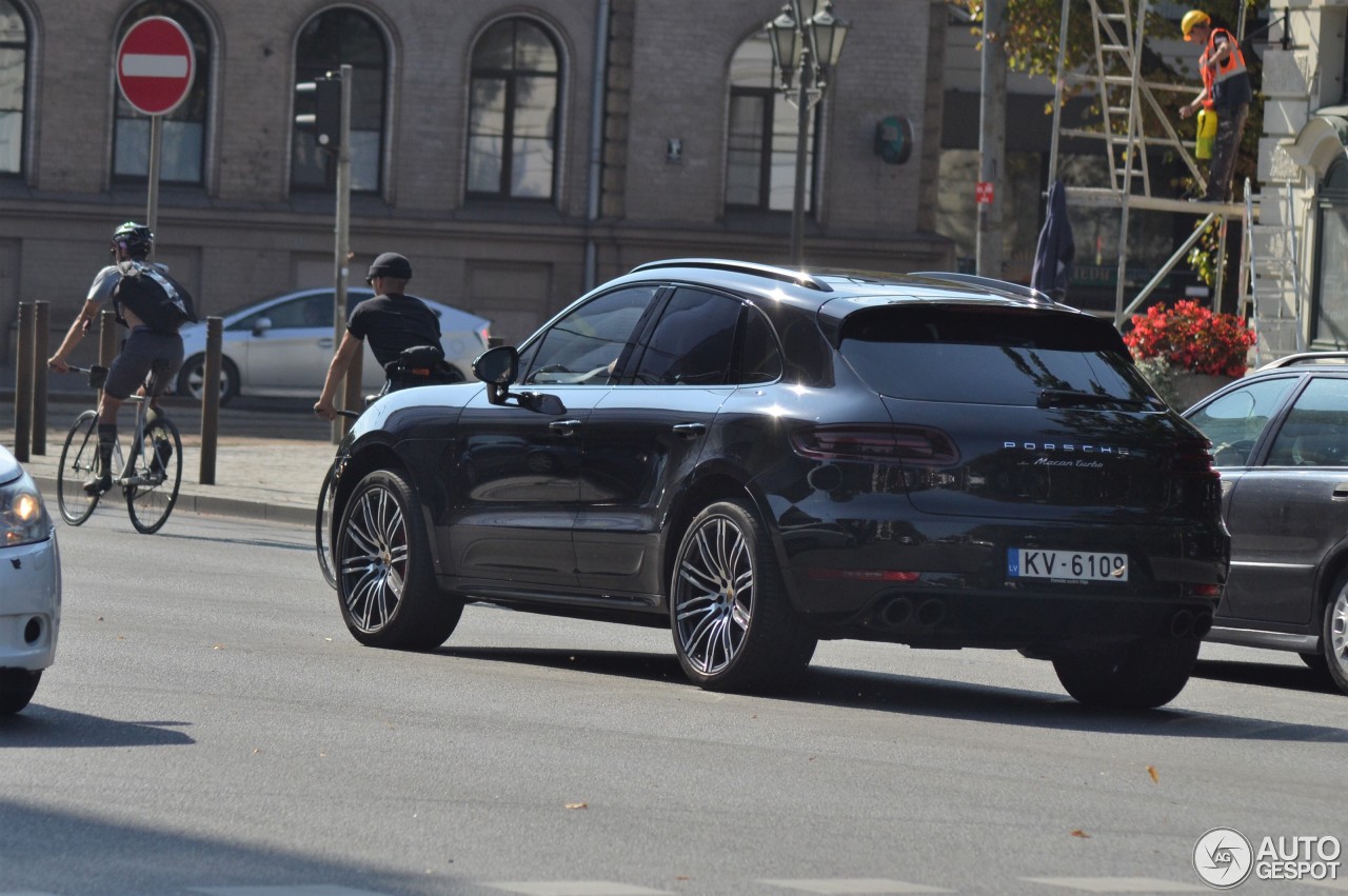 Porsche 95B Macan Turbo