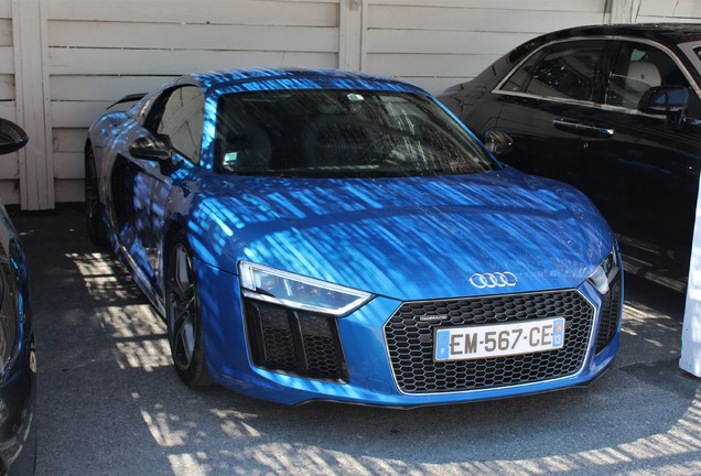 Audi R8 V10 Plus 2015