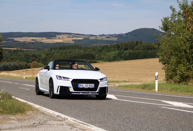 Audi TT-RS Roadster 2017