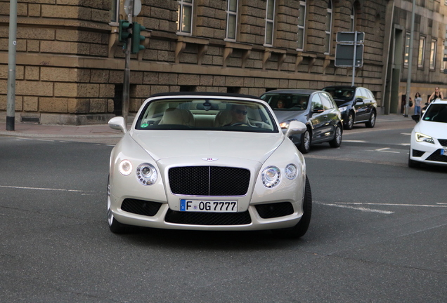 Bentley Continental GTC V8