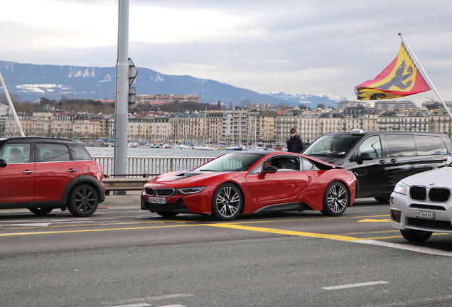 BMW i8 Protonic Red Edition