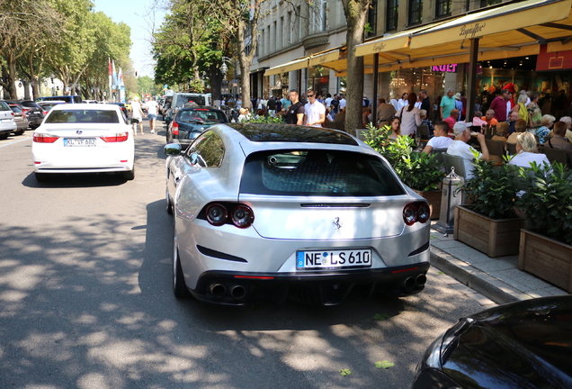 Ferrari GTC4Lusso