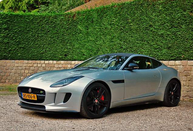 Jaguar F-TYPE R Coupé