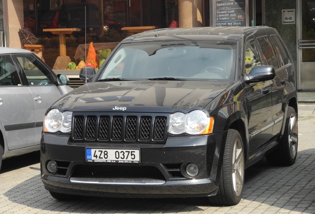 Jeep Grand Cherokee SRT-8 2005