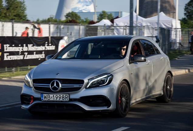 Mercedes-AMG A 45 W176 2015